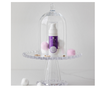 BasicLab Esteticus Corrective serum z 0,15 % retinalom, 2 % rastnim faktorjem, fitosfingozinom in karnozinom